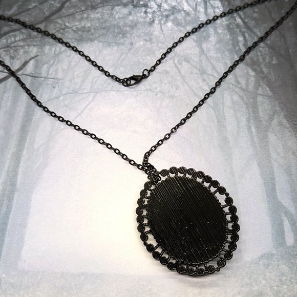 Gothic Lady with Rose Black Cameo Necklace - Picture 3 of 3